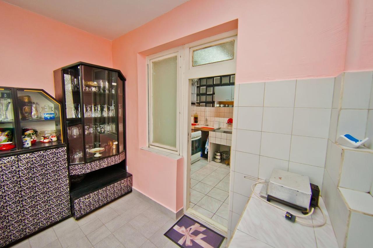 Perla 2-Bdrm In The Heart Of The City Varna Exterior foto